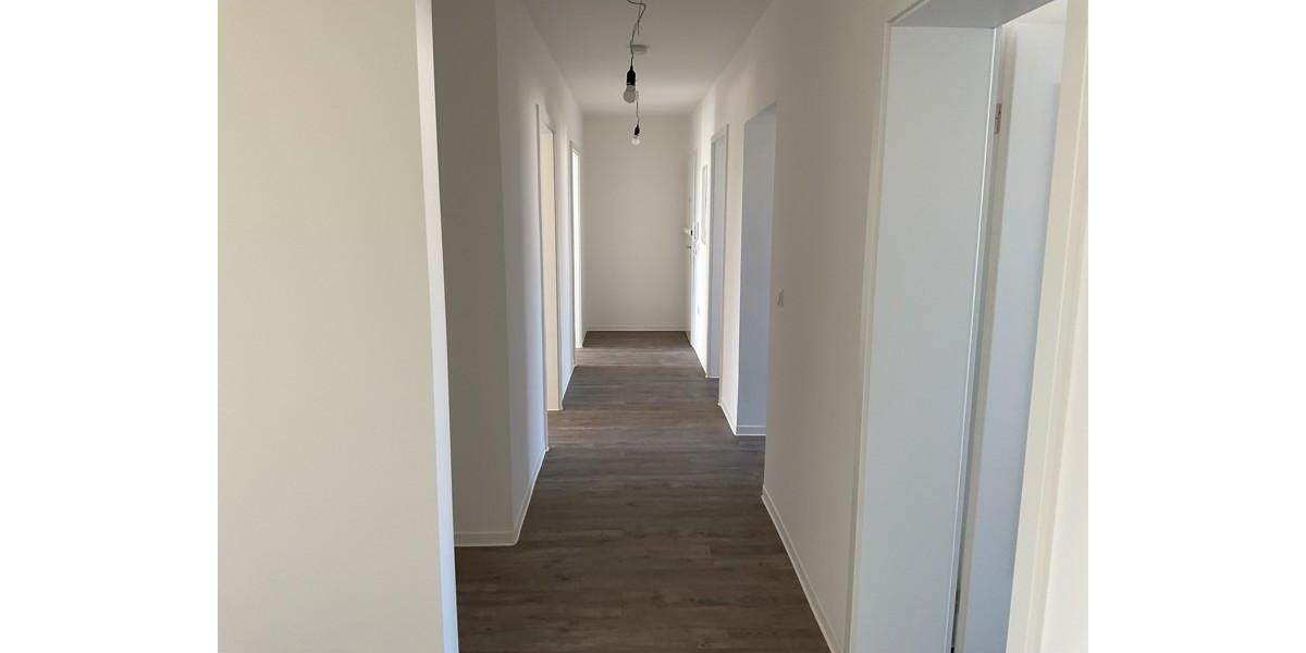 Etagenwohnung Hannover Ahlem-Badenstedt-Davenstedt - 5 Zimmer, 100 m&sup2;, 1.106&euro; | Angebot:26365601