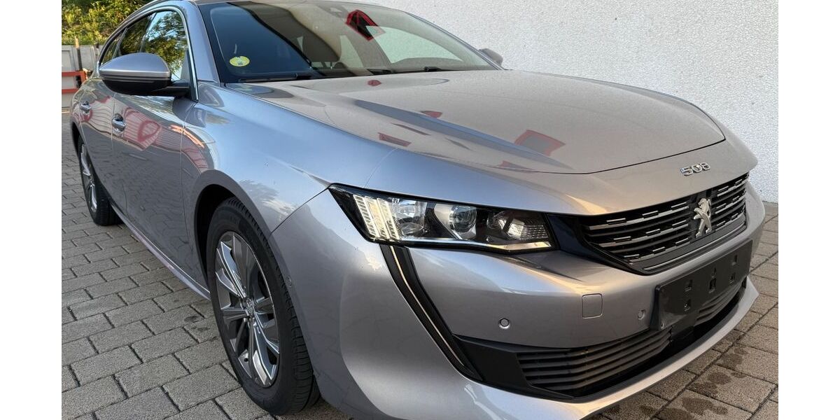 Peugeot 508 214.271 km 9.990 € Bergisch Gladbach 51467