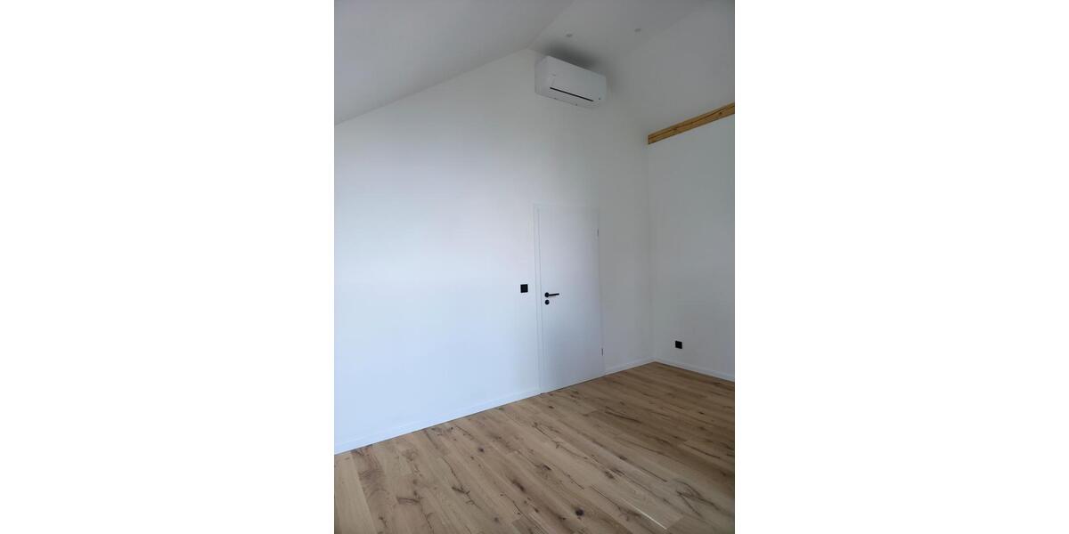 Dachgeschoßwohnung Regensburg Konradsiedlung - 2 Zimmer, 70 m&sup2;, 395.000&euro; | Angebot:24842239