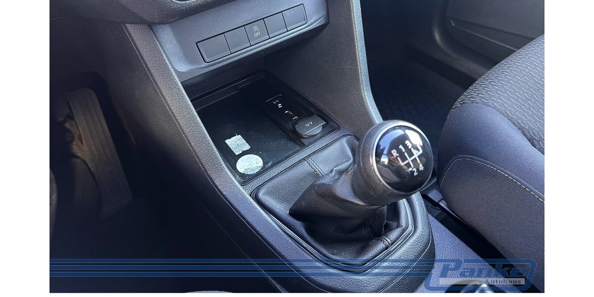 VW Caddy Trendline*5-Sitz*Navi*Tempo*Klima*1-Hand 172.002 km 9.990 &euro; Berlin 13187
