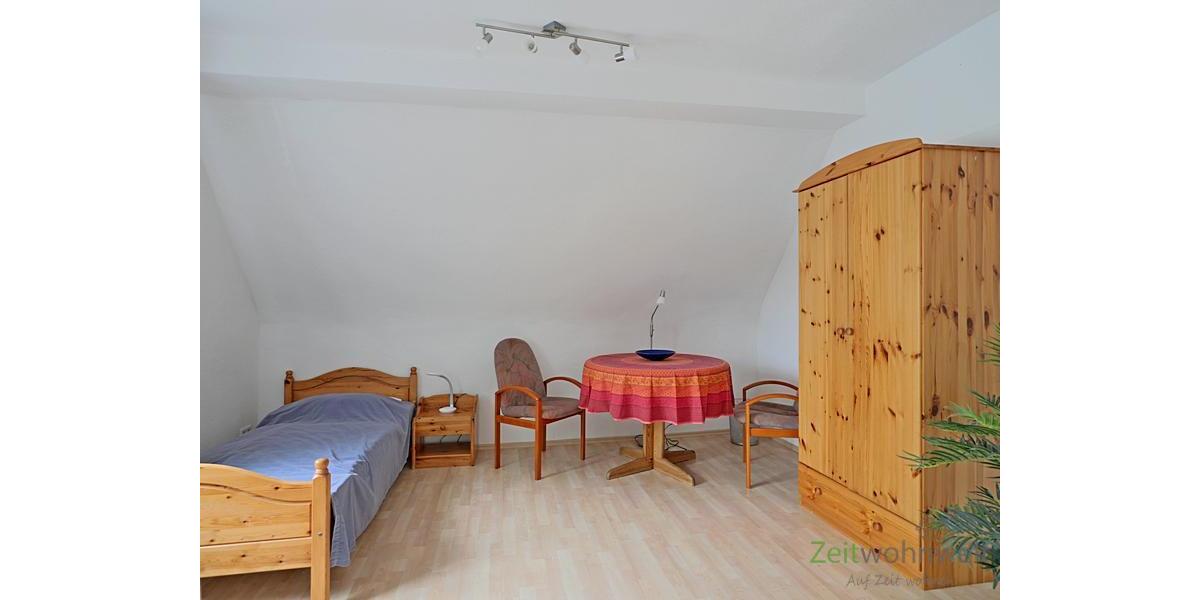 (EF0322_M) Kassel-Stadt: Wehlheiden, zwei möblierte WG-Zimmer mit eigenem Balkon, an Wochenendheimfahrer 2 zimmer