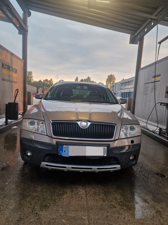 Skoda Octavia 324.500 km 4.000 € Heilbronn 74081