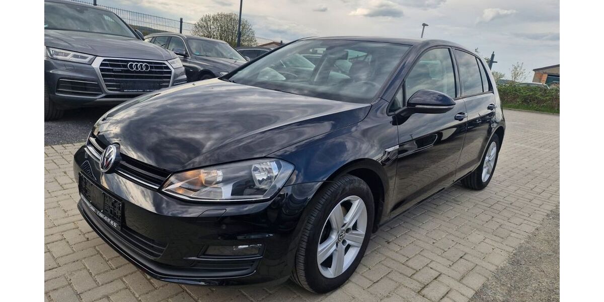 VW Golf 129.774 km 8.950 &euro; Calden 34379