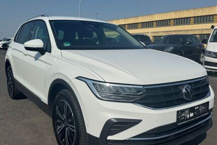 VW Tiguan 124.000 km 21.599 &euro; Fuldatal (Kassel) 34233