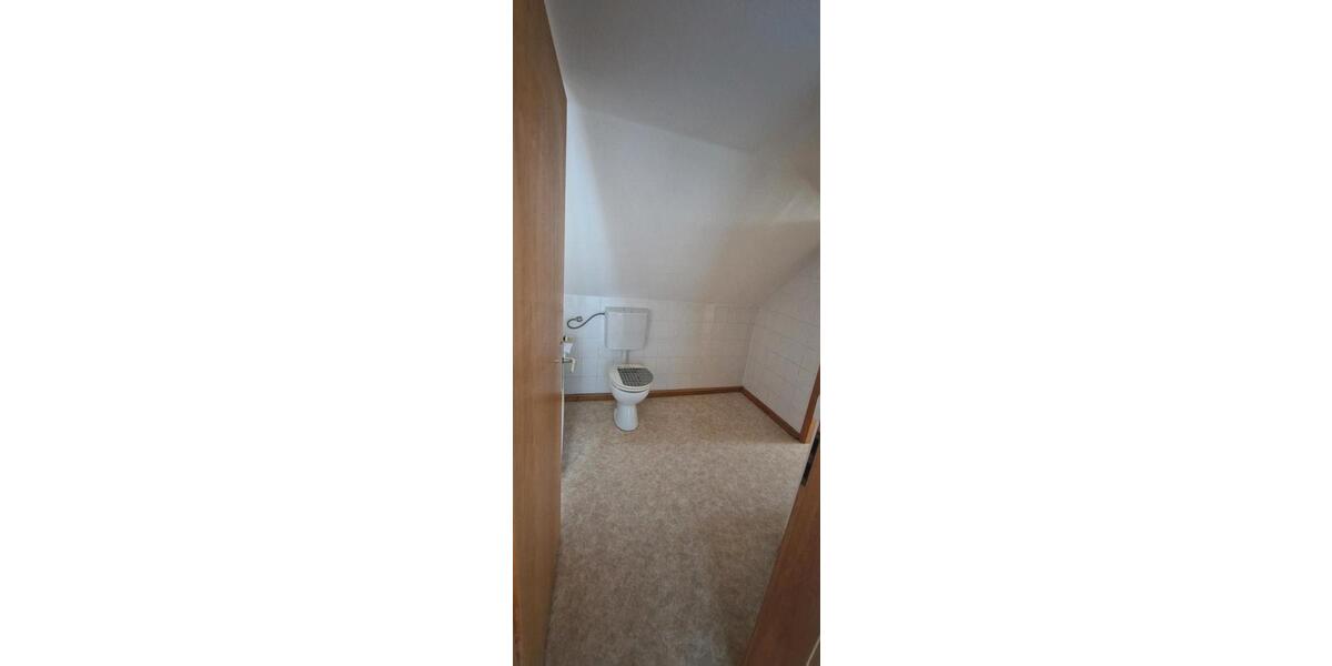 Einfamilienhaus Leichlingen (Rheinland) - 5 Zimmer, 80 m&sup2;, 800&euro; | Angebot:26183825