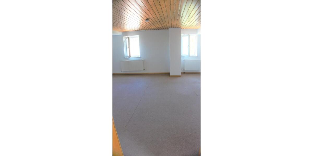 Maisonettenwohnung Geislingen - 5.5 Zimmer, 132 m&sup2;, 890&euro; | Angebot:26124201