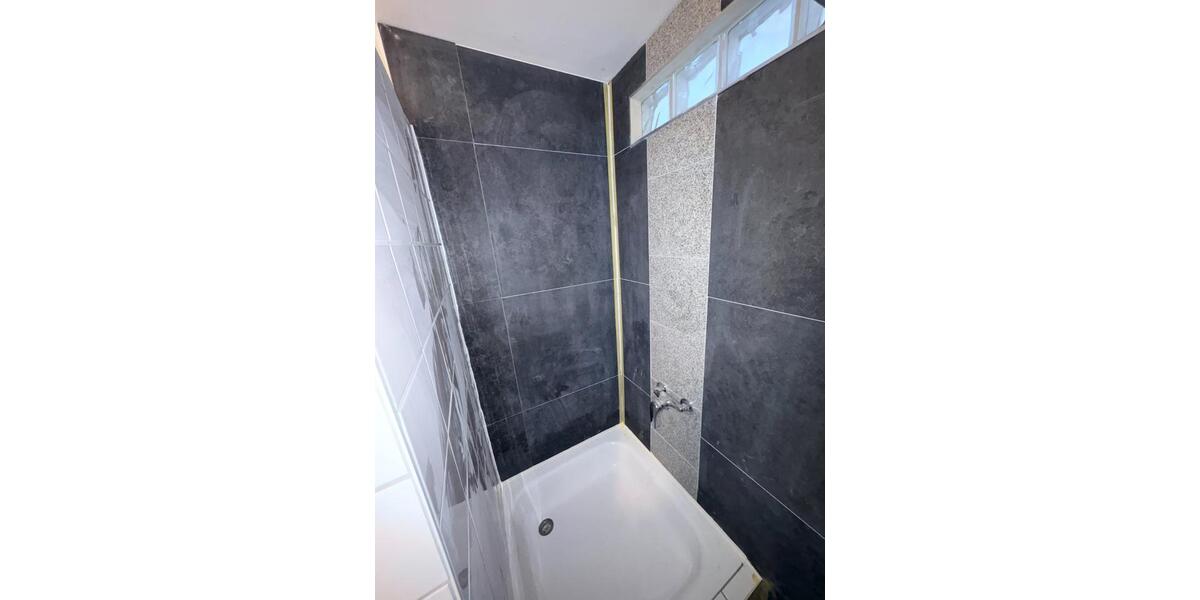 Dachgeschoßwohnung Mönchengladbach - 1 Zimmer, 43 m&sup2;, 480&euro; | Angebot:25926032