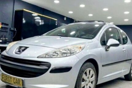 Peugeot 207 146.600 km 4.500 &euro; Düsseldorf 40470