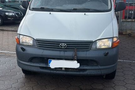 Toyota Hiace 290.000 km 5.200 &euro; Hamburg 22113
