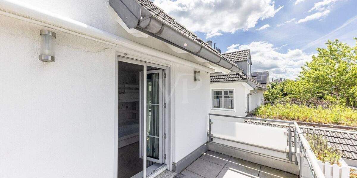 Eleganz trifft Nachhaltigkeit: Teil­möblierte Doppelhaushälfte mit Premiumausstattung zu vermieten 6 zimmer