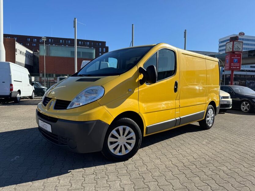 Renault Trafic 126.800 km 8.990 € Hamburg 20097
