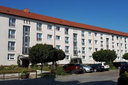 Wohnung Stavenhagen - 3 Zimmer, 58 m&sup2;, 325&euro; | Angebot:26662146