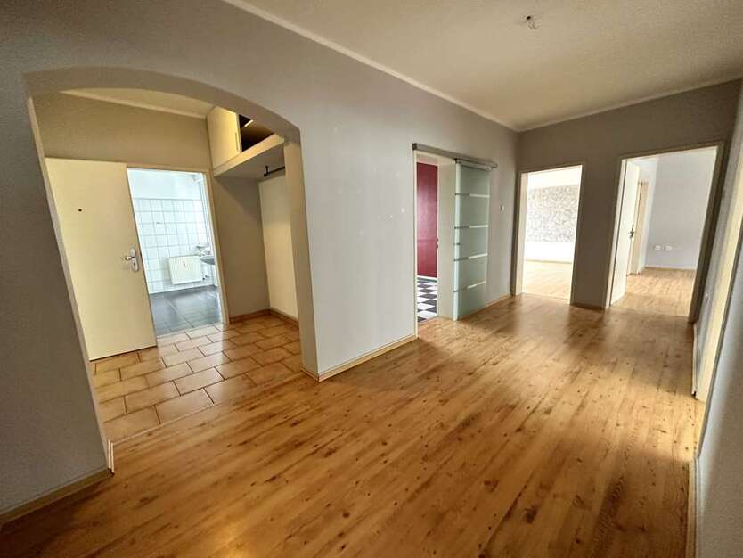 Wohnung zum Mieten in Gelsenkirchen 871 € 130 m² 4 zimmer