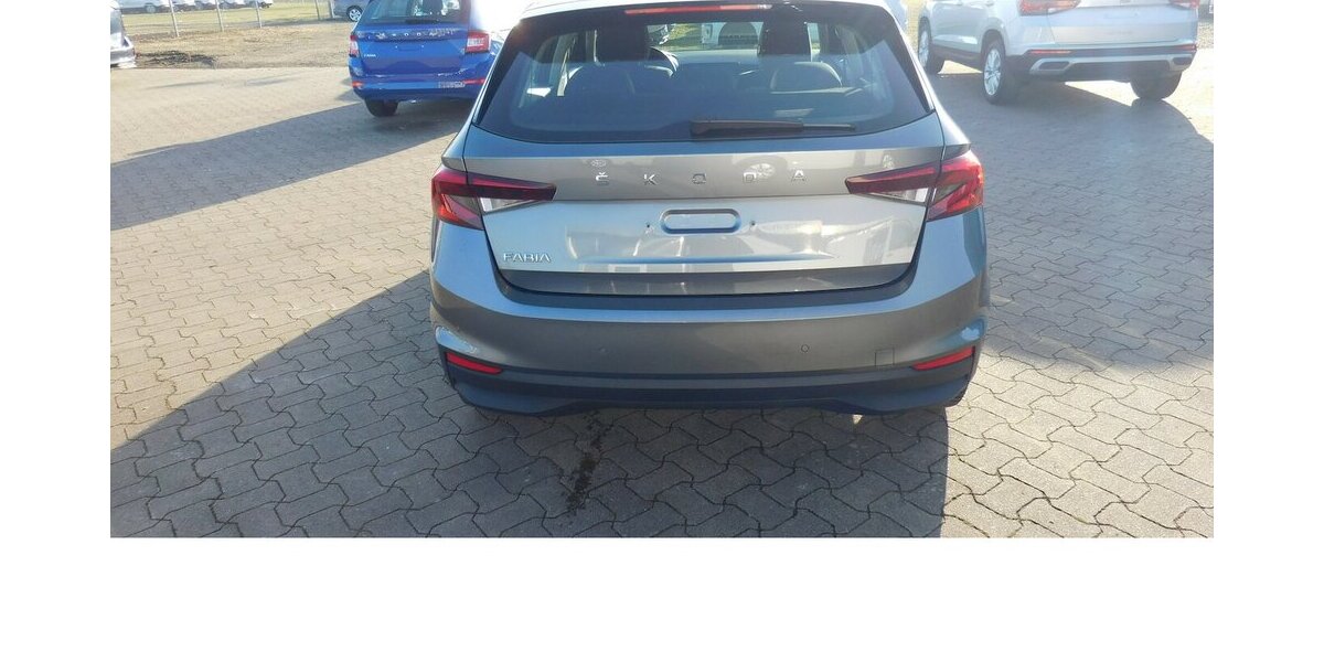 Skoda Fabia 1.0 Ambition MPI BMT Navi Klima 13.700 km 14.990 &euro; Vordorf 38533