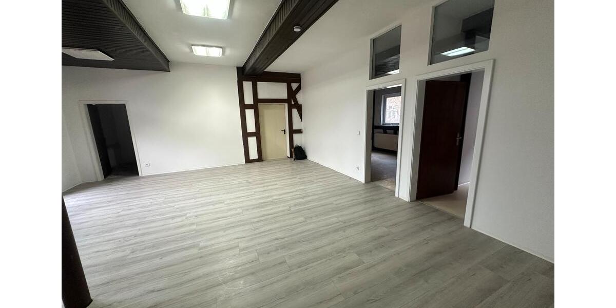 Etagenwohnung Frielendorf - 4 Zimmer, 102 m&sup2;, 800&euro; | Angebot:26250154