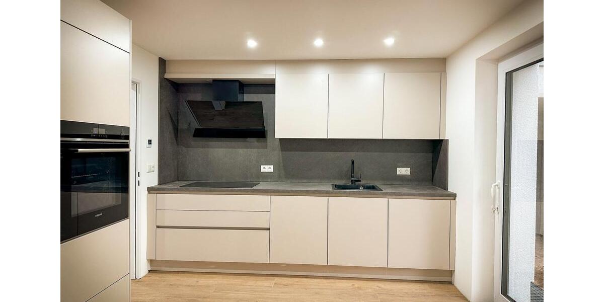 Einfamilienhaus Würzburg Sanderau - 7 Zimmer, 188 m&sup2;, 2.990&euro; | Angebot:26326326