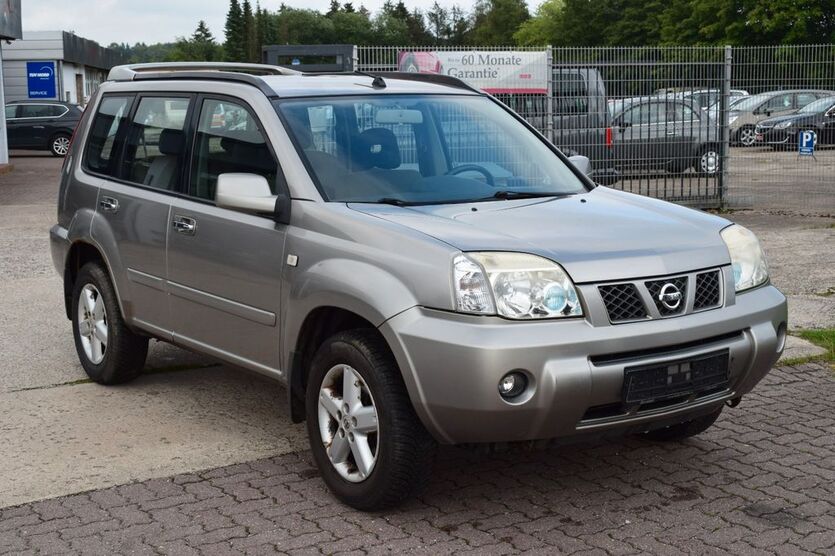 Nissan X-Trail 218.000 km 3.000 € BLUMENTHAL 24241