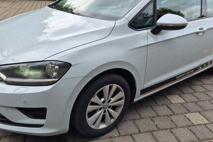 VW Golf Sportsvan 168.500 km 10.500 &euro; Hille 32479
