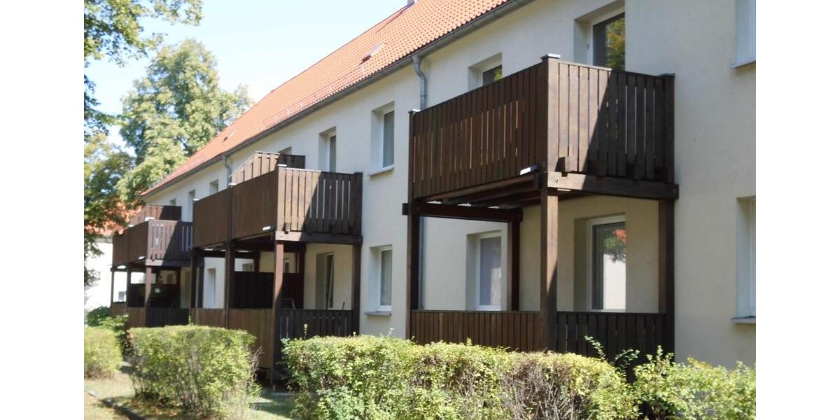 Etagenwohnung Lauta - 3 Zimmer, 60 m&sup2;, 420&euro; | Angebot:26662909