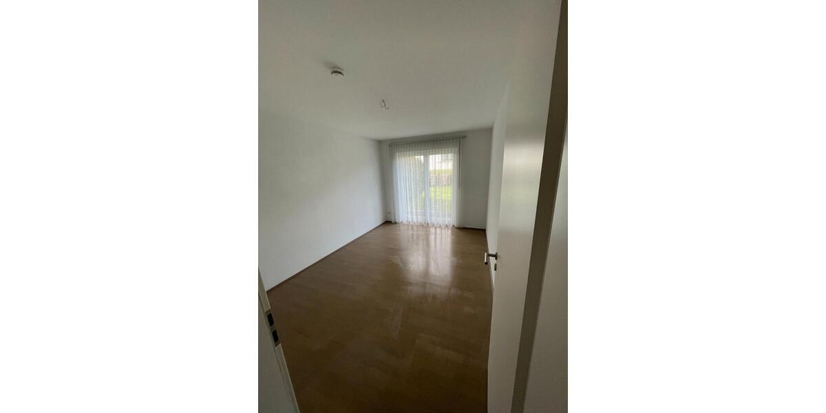 Erdgeschoßwohnung Öhringen - 4 Zimmer, 103 m&sup2;, 1.290&euro; | Angebot:26234287