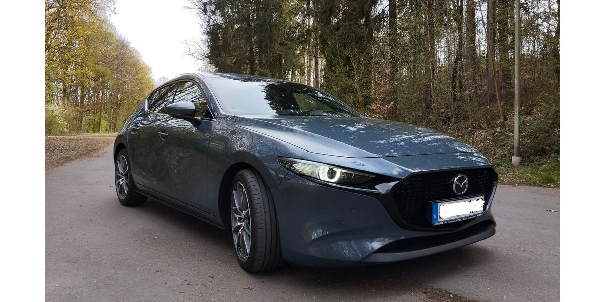Mazda 3 64.000 km 15.900 &euro; Lüdenscheid 58511