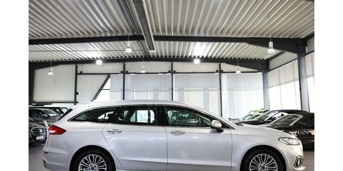Ford Mondeo TUNIER 2.0 ECOBLUE TITANIUM / LED / AHK 145.000 km 17.991 &euro; Hamm 59077