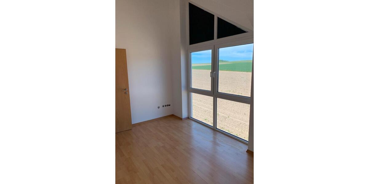 Dachgeschoßwohnung Eschlkam - 5 Zimmer, 90 m&sup2;, 650&euro; | Angebot:24286558