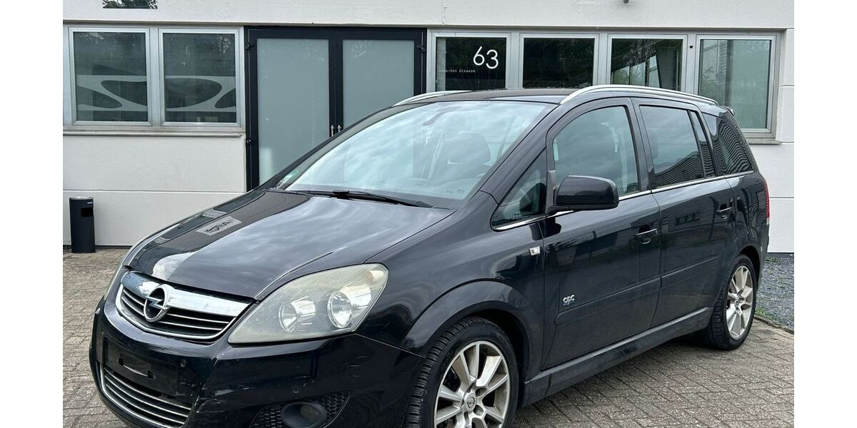 Opel Zafira 226.000 km 2.390 &euro; Borken 46325