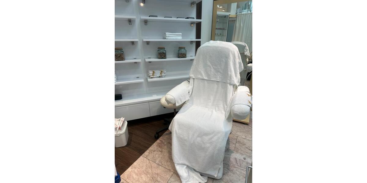 Gepflegter Kosmetikraum in Heilbronn 1 zimmer