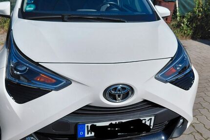 Toyota Aygo (X) 48.200 km 8.500 &euro; Stelle 21435