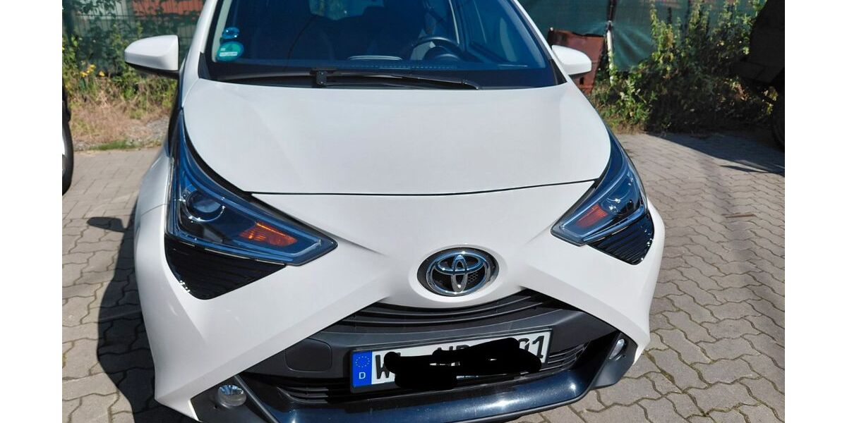 Toyota Aygo (X) 48.200 km 9.000 &euro; Stelle 21435
