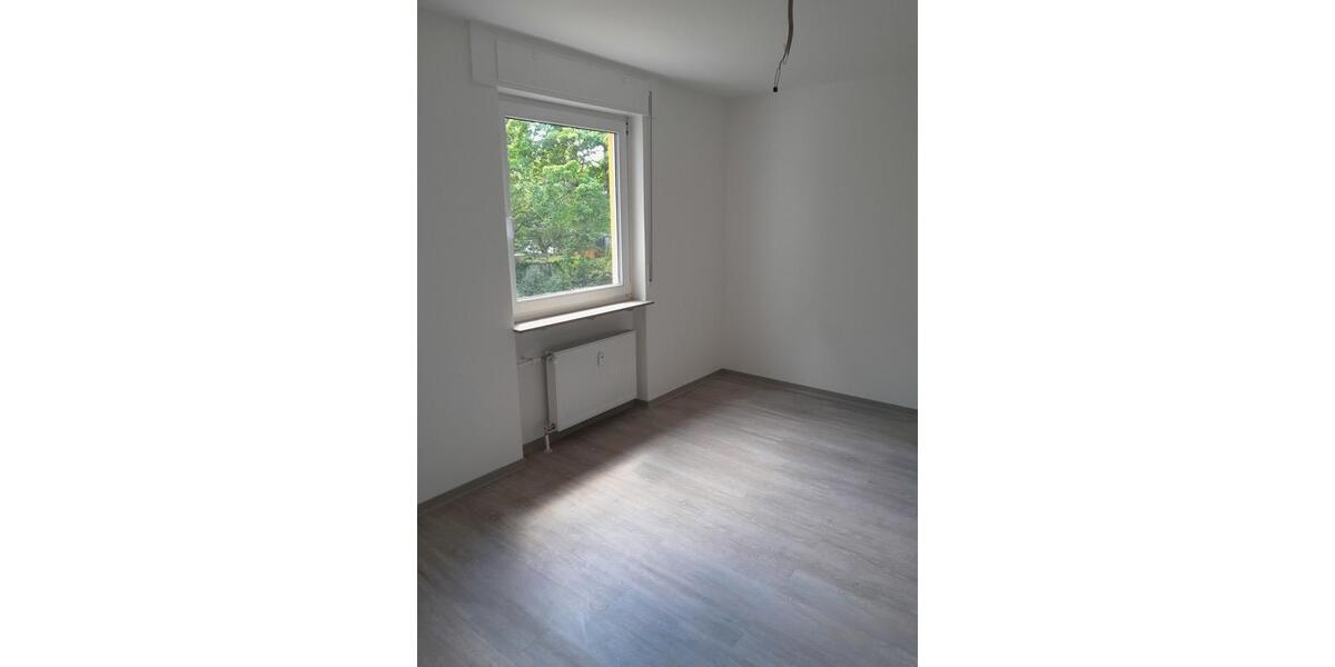 Etagenwohnung Frankfurt am Main Unterliederbach - 5 Zimmer, 114 m&sup2;, 1.501&euro; | Angebot:26170946