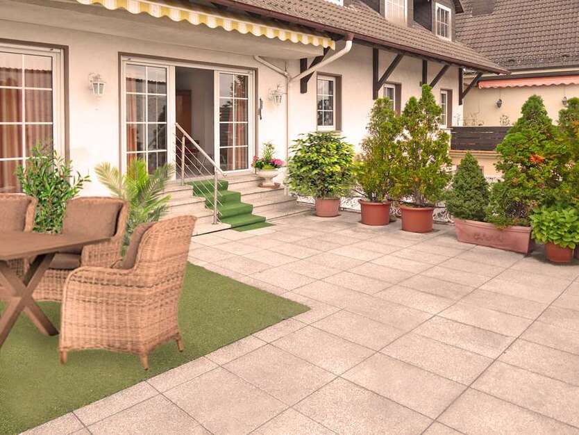 Haus zum Kaufen in Frankfurt 1.200.000 € 372 m²