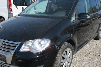 VW Touran 271.588 km 2.750 &euro; Gersthofen bei Augsburg 86368