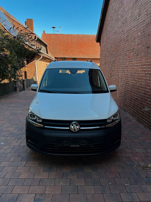VW Caddy 70.854 km 21.200 € Stolzenau 31592