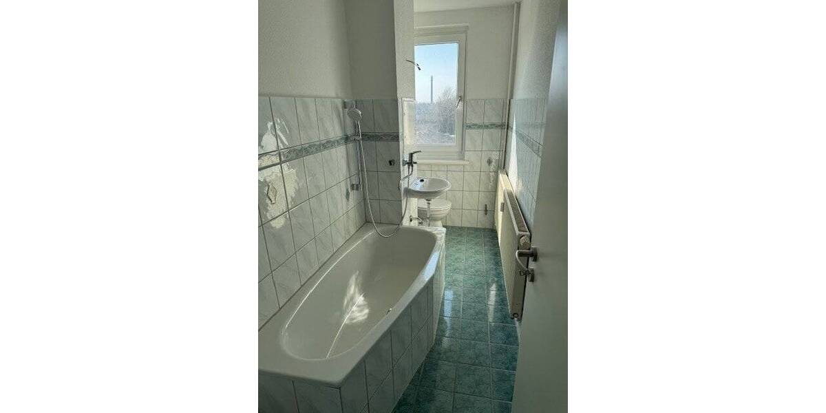 Zimmer Dessau-Roßlau Innenstadt - 3 Zimmer, 58 m&sup2;, 350&euro; | Angebot:25704016