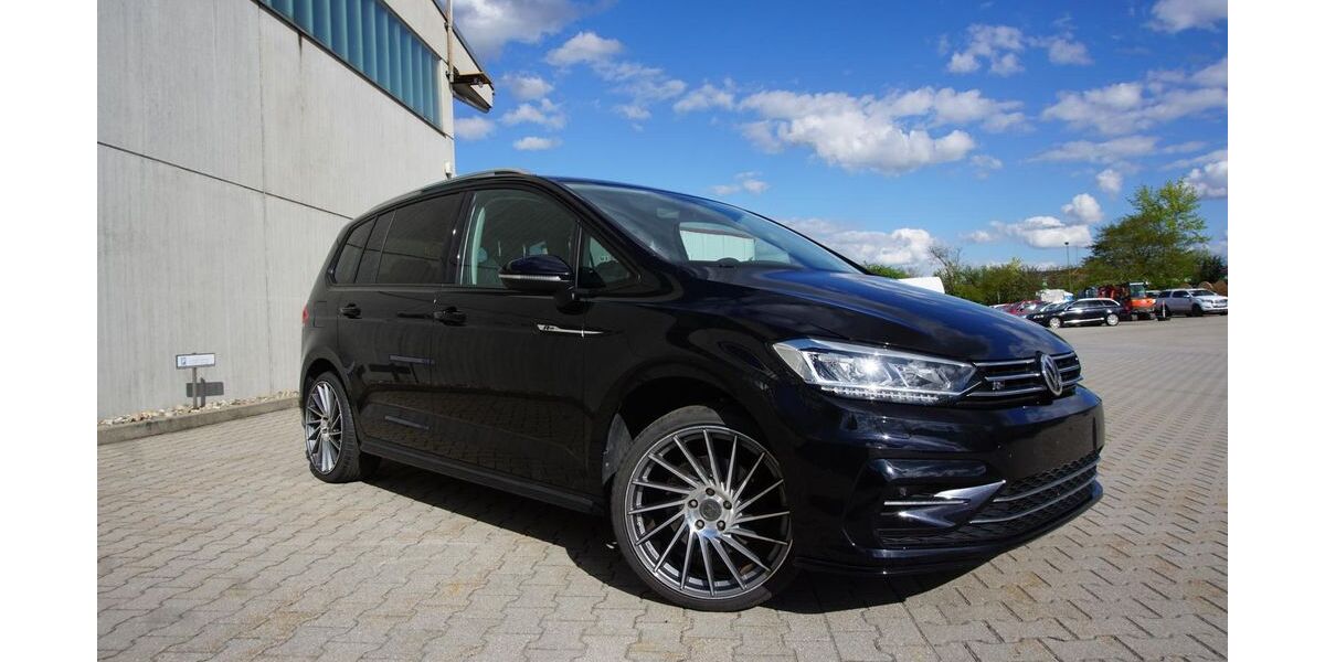 VW Touran 129.978 km 14.895 &euro; Parkstetten 94365