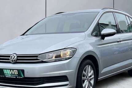 VW Touran 109.127 km 18.990 € Mönchengladbach 41068