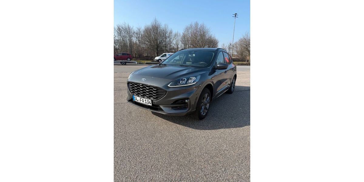 Ford Kuga 42.000 km 23.990 &euro; Harrislee 24955