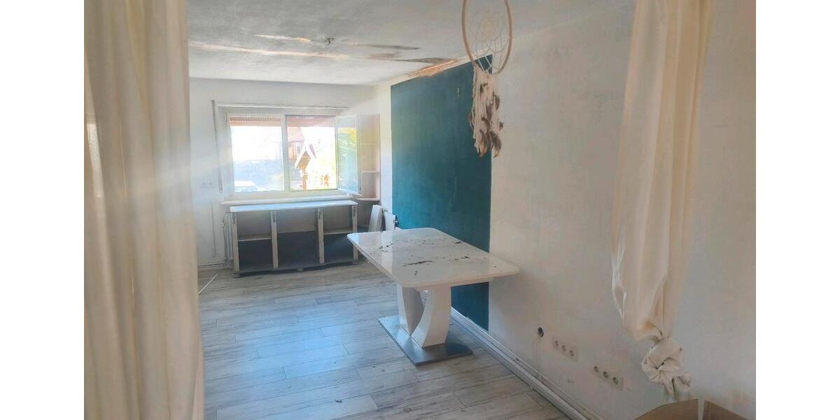 Etagenwohnung Lampertheim - 4 Zimmer, 100 m&sup2;, 1.500&euro; | Angebot:26671595