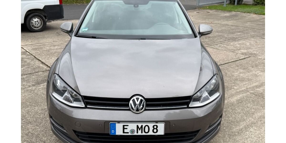 VW Golf 180.000 km 7.499 &euro; Essen 45326