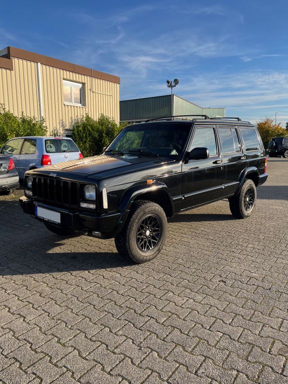 Jeep Cherokee 265.400 km 4.450 € Baden-Baden 76530