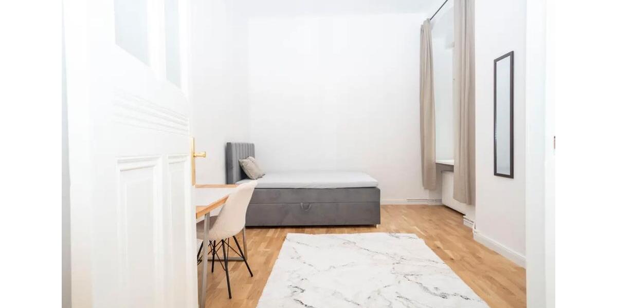 Erdgeschoßwohnung Berlin Friedrichshain-Kreuzberg - 3 Zimmer, 95 m&sup2;, 750&euro; | Angebot:25499724
