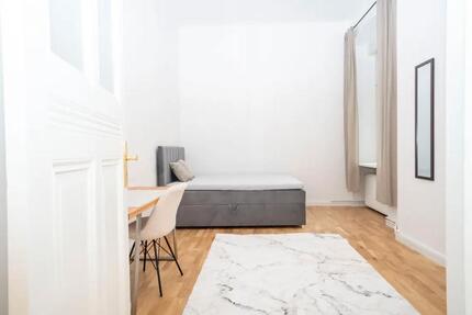 Wohnung Berlin Friedrichshain-Kreuzberg - 3 Zimmer, 95 m&sup2;, 750&euro; | Angebot:25499724