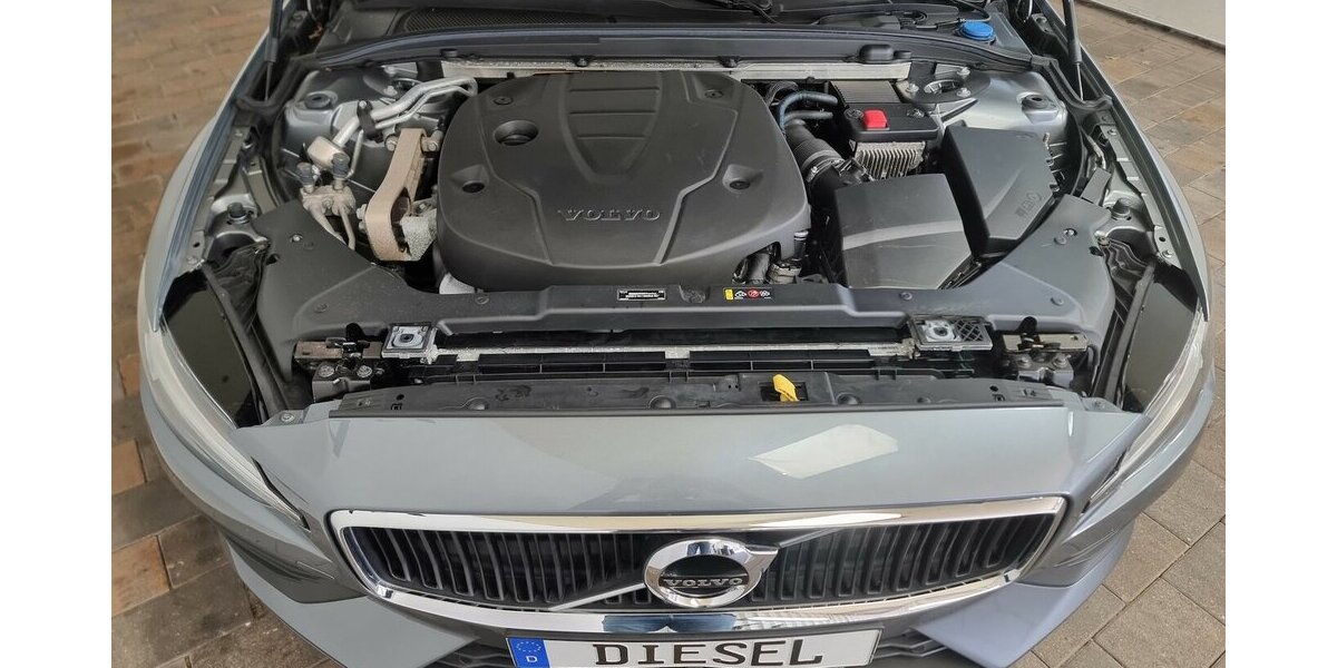 Volvo V60 LED ACC Spur Klima Navi Scheckheft 95.600 km 22.990 &euro; Garrel 49681
