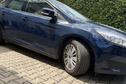 Ford Focus 173.256 km 4.750 &euro; Puchheim 82178