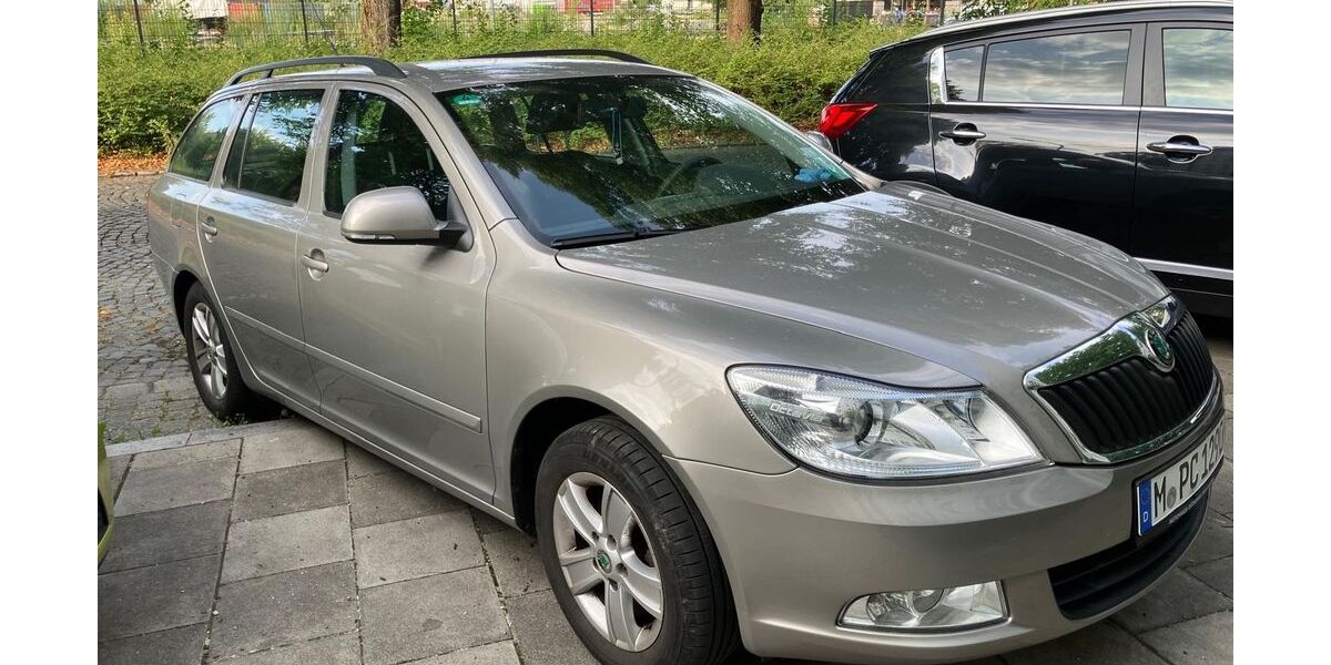 Skoda Octavia 153.000 km 5.990 &euro; München 81371