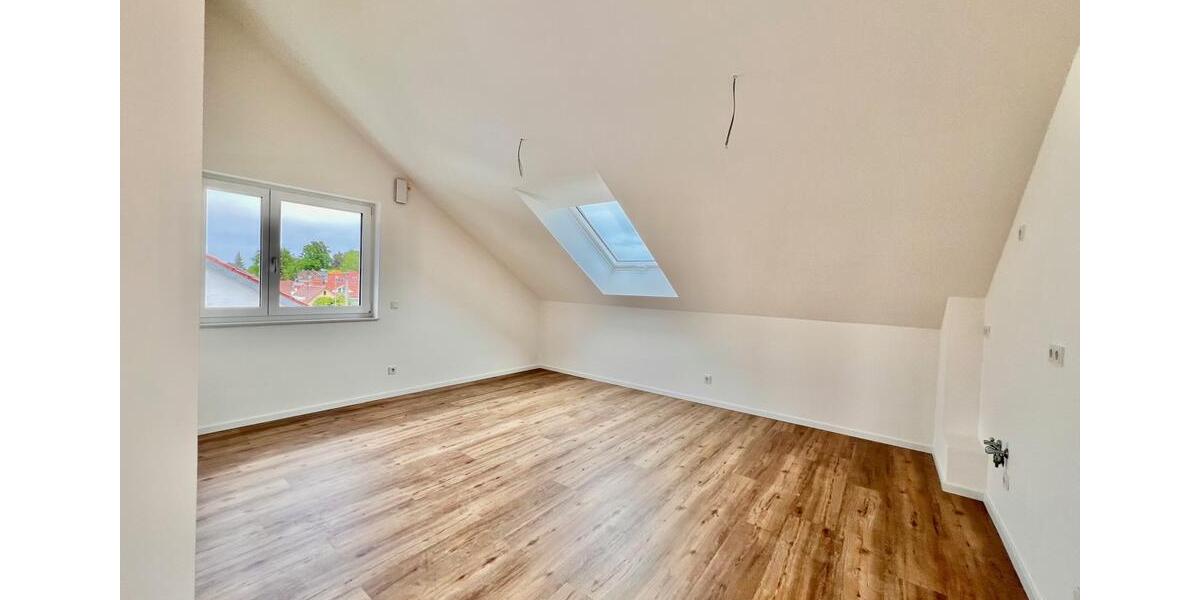 Dachgeschoßwohnung Augsburg Bergheim - 2.5 Zimmer, 87 m&sup2;, 1.450&euro; | Angebot:26578893