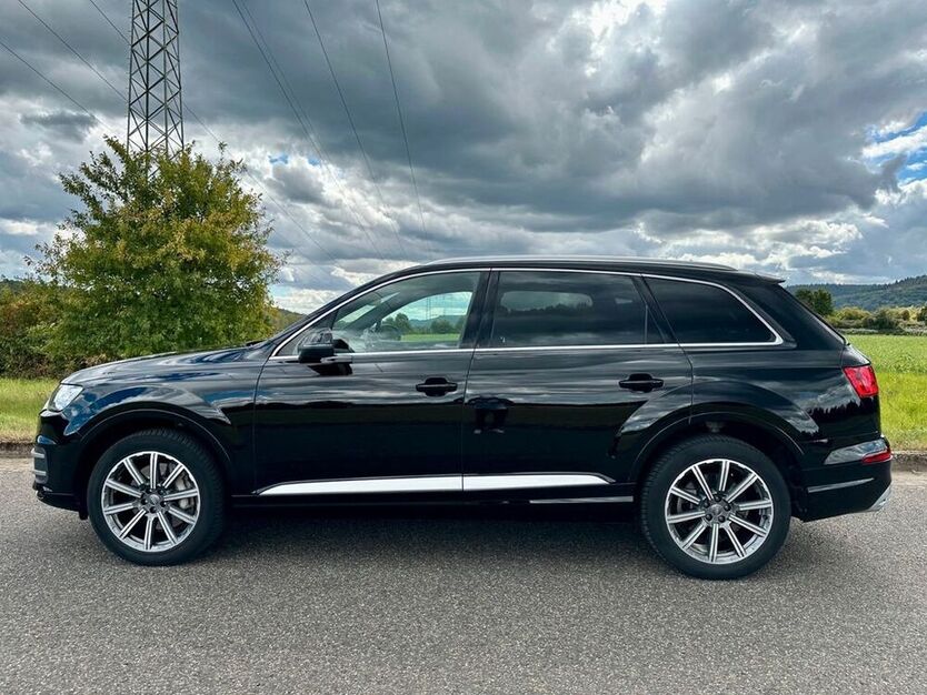 Q7