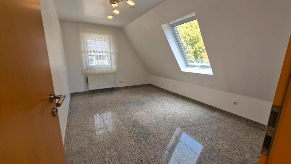 Etagenwohnung Ehningen - 3 Zimmer, 74 m&sup2;, 1.100&euro; | Angebot:26676239
